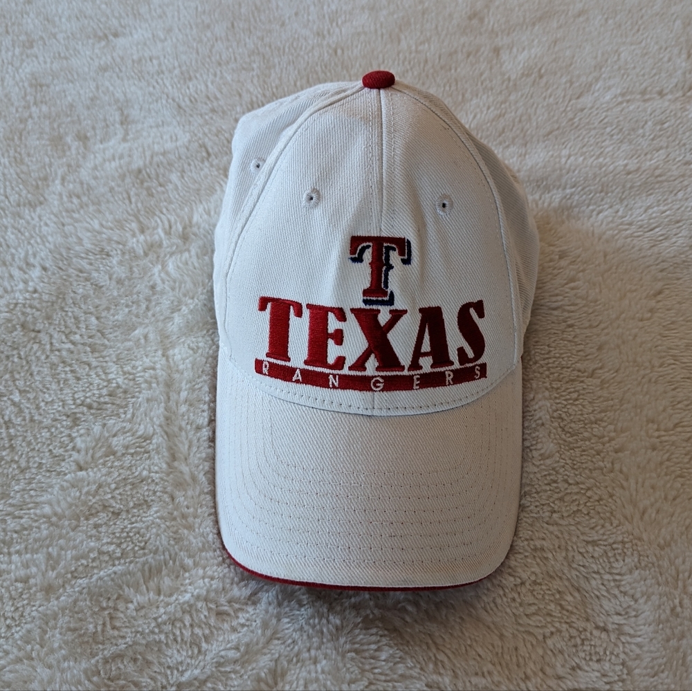 Great Condition: Texas Rangers Red & White w/ Blue Accent on "T"  "Fan Favorite"